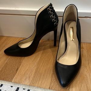 BCBGeneration Crucial Pump in Black - corset back